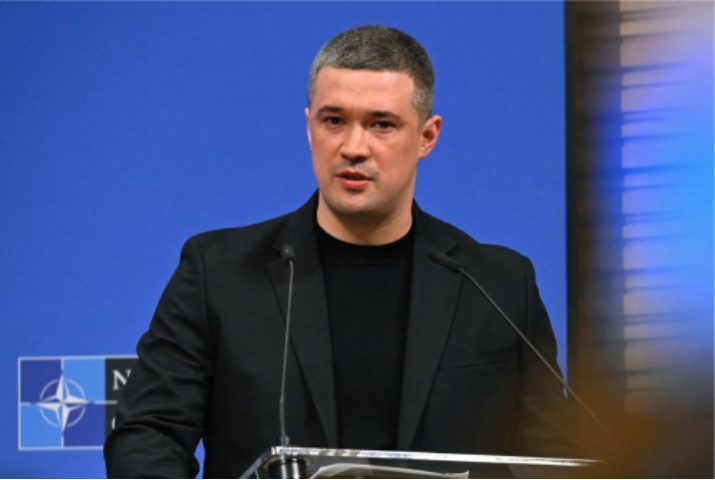 Thousands Rally In Kyiv Over Zelenskyy's Dismissal Of Defence Minister SJ VIDE